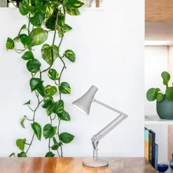 Arbejdsrum/Kontor|Bordlamper ^ Anglepoise 90 Mini Mini LED-bordlampe, USB, beige