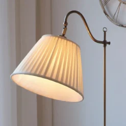 Gang|Pendellamper ^ Markslöjd Antik gulvlampe Charleston antik messing