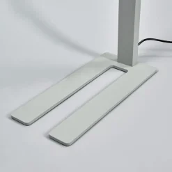Arcchio Gulvlamper > LED-gulvlampe til kontor Jolinda, sølv, 4.000 K, sensor