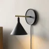 Audo Copenhagen Væg- Og Spejllamper > Audo LED-væglampe Cast, sort, IP44, dæmper, stik