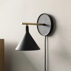 Audo Copenhagen Væg- Og Spejllamper > Audo LED-væglampe Cast, sort, IP44, dæmper, stik