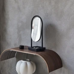 Møbel Og Interiør ^ AYTM Angui bordspejl, sort, højde 35 cm, glas, marmor