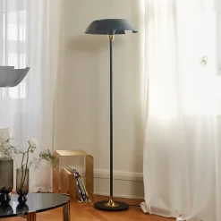 AYTM Gulvlamper > Cycnus gulvlampe, sort, jern, højde 160 cm, E27
