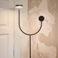AYTM Gulvlamper|Gulvlamper > LED-gulvlampe Grasil, sort, marmor, højde 127 cm