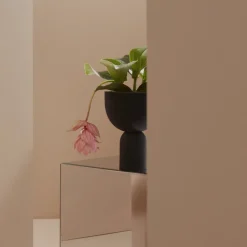 AYTM Møbel Og Interiør > Torus urtepotte, sort, Ø 22 cm, højde 30,6 cm, jern