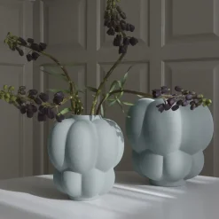 Møbel Og Interiør ^ AYTM Uva-vase, keramik, grøn, Ø 20 cm, drueform