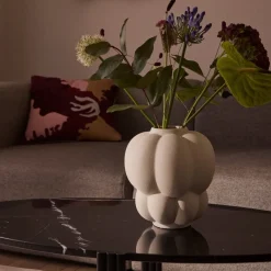 AYTM Møbel Og Interiør > Uva-vase, keramik, hvid, Ø 20 cm, drueform