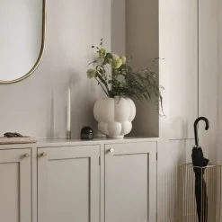 AYTM Møbel Og Interiør > Uva-vase, keramik, hvid, Ø 26 cm, drueform