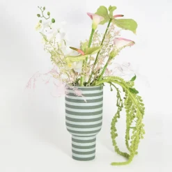 AYTM Møbel Og Interiør > Varia-vase, grøn, Ø 15 cm, højde 30 cm, keramik