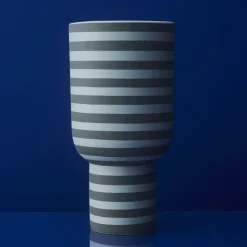 AYTM Møbel Og Interiør > Varia-vase, grøn, Ø 15 cm, højde 30 cm, keramik