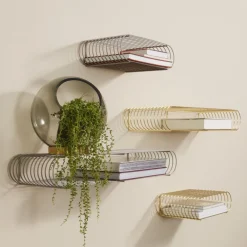 AYTM Møbel Og Interiør > Vase Globe, Ø 17 cm, røggrå / guld, glas, stål