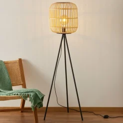 EGLO Gulvlamper|Gulvlamper > Bordesley gulvlampe, trefod, med træskærm