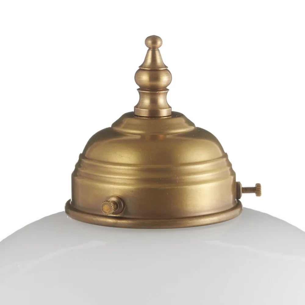 Berliner Messinglampen Bordlamper > Den udsmykkede bordlampe Caroline af messing