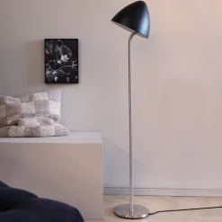 Dyberg Larsen Gulvlamper|Gulvlamper > gulvlampe Oulu, sort/stål, højde 128 cm