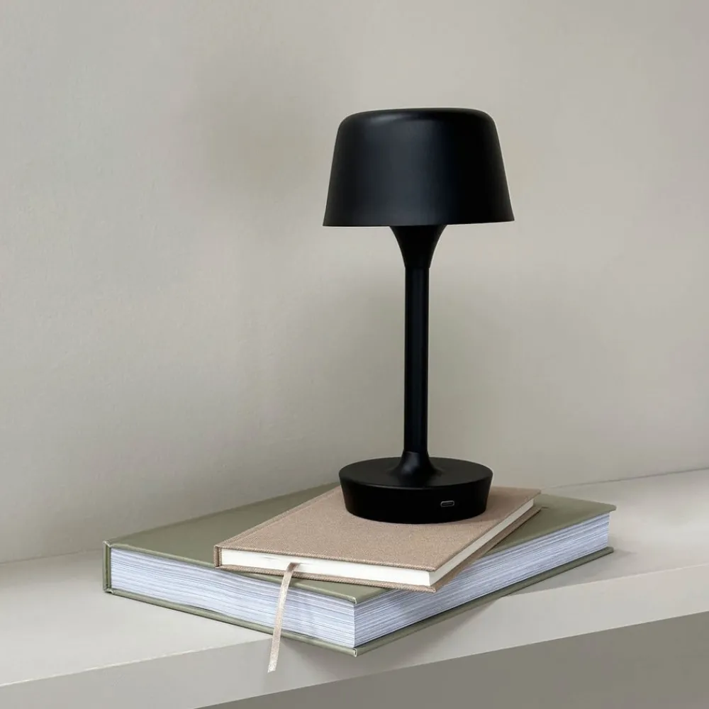 Dyberg Larsen Bordlamper > LED-bordlampe Flow, sort, højde 25 cm