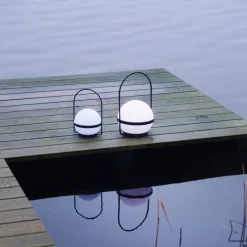 Dyberg Larsen Solcellelamper > LED-solcellelampe Summer, hvid/sort Højde 26 cm