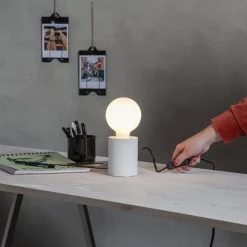 Dæmpbar Led-Pære ^ STAR TRADING E27 G95 LED-globepære 7,5 W 3-trins-dæmpning opal
