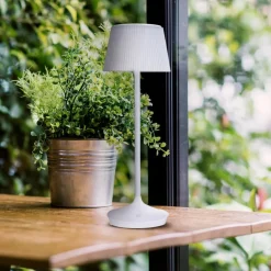 Näve Solcellelamper > Emmi LED-bordlampe, solcelle, CCT, opladelig, hvid