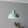 Pendellamper ^ Envostar Kaitt hængelampe, mintgrøn, Ø 34 cm, trædetaljer