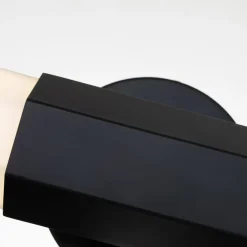 Quintiesse Væg- Og Spejllamper > Facet Dual LED-væglampe til badeværelset, sort, 2 lyskilder, bredde 66 cm