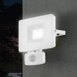 EGLO Væglampe Med Sensor|Udendørs Spot > Faedo 3 udendørs LED-spot med sensor, hvid, 20 W