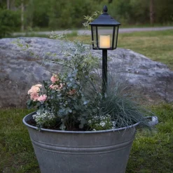 Dekorationsbelysning ^ STAR TRADING Flame Lantern LED-gravlygte, højde 52 cm