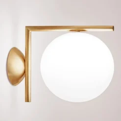 Væglamper ^ FLOS IC C/W1 væglampe, børstet messing