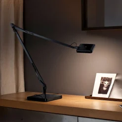 FLOS Arbejdsrum/Kontor|Bordlamper > Kelvin LED-bordlampe i sort
