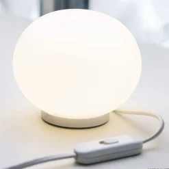 Bordlamper ^ FLOS Mini Glo-Ball T - sfærisk bordlampe