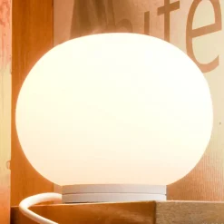 Bordlamper ^ FLOS Mini Glo-Ball T - sfærisk bordlampe
