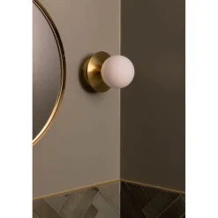 Globen Lighting Væg- Og Spejllamper > væglampe ART DECO, messing/hvid Ø 16 cm IP44