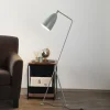 GUBI Gulvlamper > Gräshoppa trefods gulvlampe, blågrå
