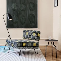 GUBI Gulvlamper > Gräshoppa trefods gulvlampe, sort