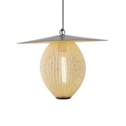 GUBI Udendørs Pendellamper > Satellite udendørs pendel, 57x36 cm, sort/cremehvid