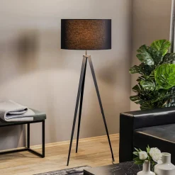 Euluna Gulvlamper|Gulvlamper > Gulvlampe Tago, treben, skærm sort/sølv