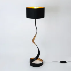 Gulvlamper ^ Holländer Gulvlampe Vortice, sort/guld, højde 157 cm, jern