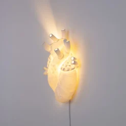 Væglamper|Væglamper ^ SELETTI Heart Lamp LED-væglampe af porcelæn, hvid