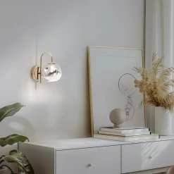 Væglamper|Væglamper ^ Lucea Herman væglampe, guldfarvet, højde 23 cm, glas, jern