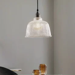 Lamkur Pendellamper > Hængelampe Leana, glas klar, 1 lyskilde, krom