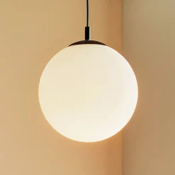 Pendellamper ^ ALDEX Hængelampe 562, mat glas, kappe/baldakin sort