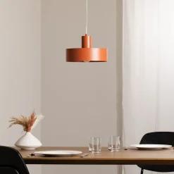 Pendellamper|Pendellamper ^ SIGMA Hængelampe Rif M, teglrød, 1 lyskilde, Ø 25 cm, stål
