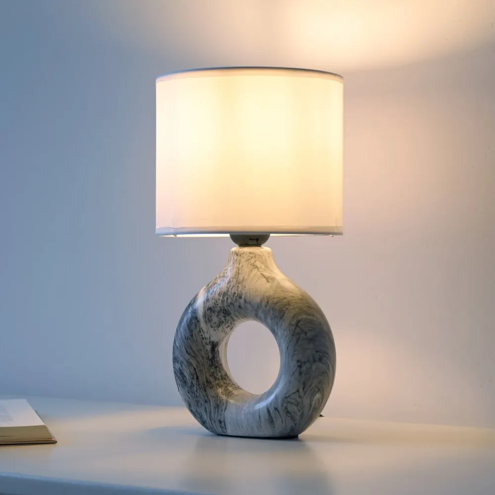 JUST LIGHT. GmbH Bordlamper > JUST LIGHT. Carara bordlampe, keramisk fod, grå