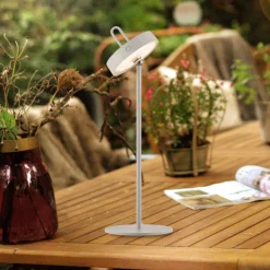 JUST LIGHT. GmbH Dekorationsbelysning|Terrassebelysning > JUST LIGHT. LED-bordlampe Amag grå-beige jern IP44