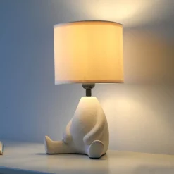 Bordlamper ^ JUST LIGHT. GmbH JUST LIGHT. Ted bordlampe, keramik, siddende, sandbeige