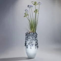 Møbel Og Interiør ^ KARE Butterflies-vase, lyseblå, højde 50 cm, stentøj