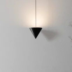 Karman Bæredygtige Lamper > Filomena LED-gulvlampe Ø 11 cm 3.000K