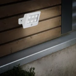 Briloner Udendørs Spot > Kollig udendørs LED-spot med sensor, IP54, hvid