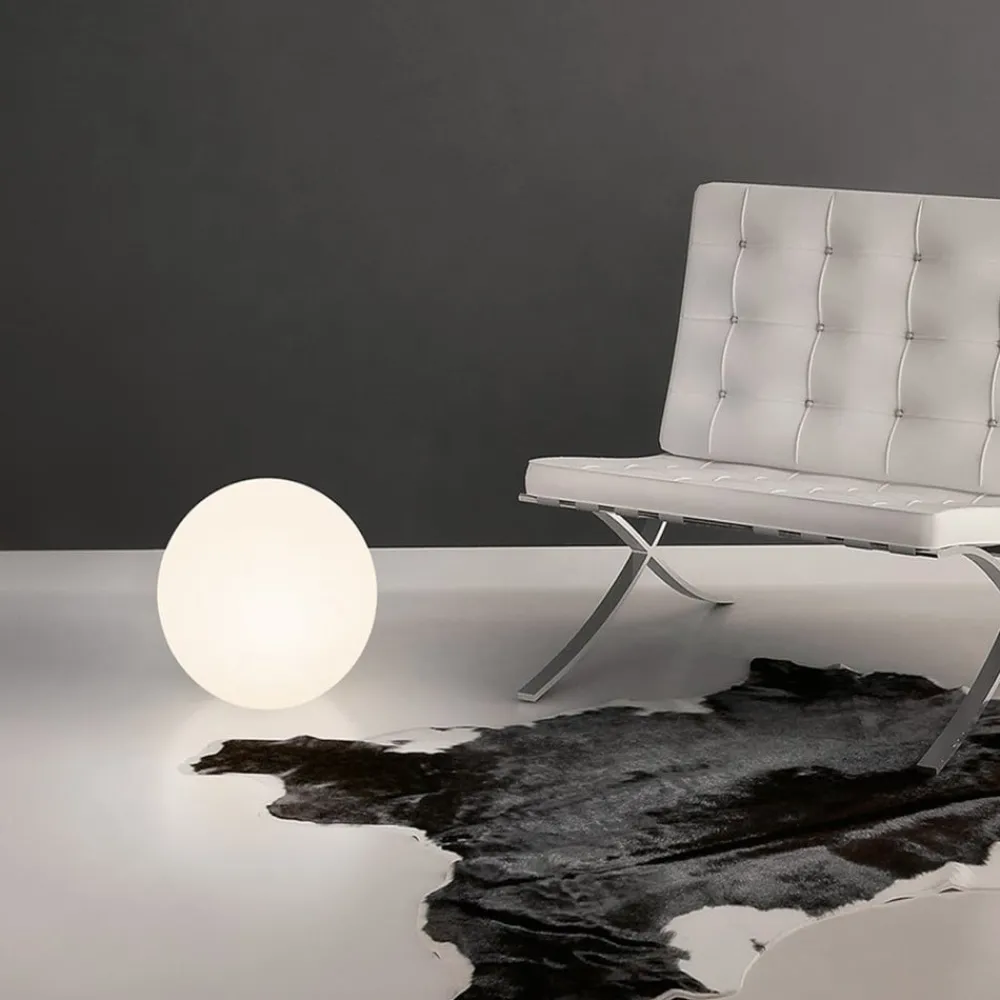 Sokkellamper ^ Linea Light LED-gulvlampe Oh!, Ø 28 cm, E27, polykarbonat, hvid