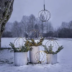 STAR TRADING Dekorationsbelysning > LED-lampe med jordspyd Kugle, Ø 30 cm, sort metalbatteri