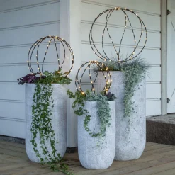 STAR TRADING Dekorationsbelysning > LED-lampe med jordspyd Kugle, Ø 30 cm, sort metalbatteri